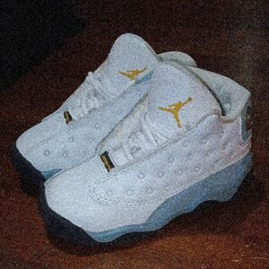 Jordan Kids Sneakers in White and Gold